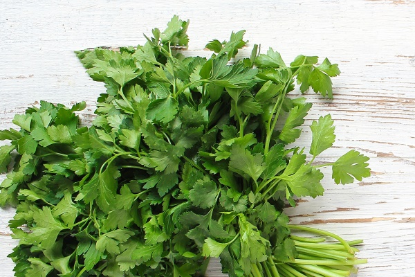 fresh organic parsley and cucumber - Монастырская кухня: картофельные котлеты, маково-ореховые вафли