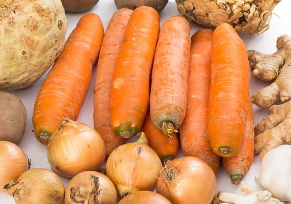 fresh vegetables - Монастырская кухня: печенье на томатном соке, овсяный суп с цветной капустой