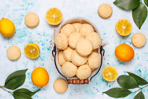 homemade lemon cookies with lemons on light surface 1 - Монастырская кухня: галушки по-охотничьи, лимонное печенье