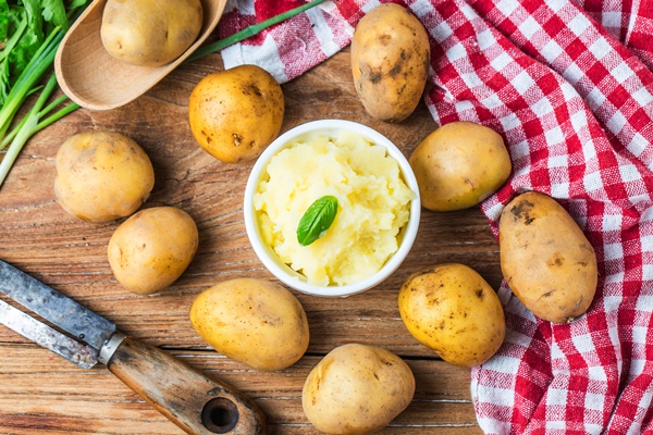 mashed potatoes potatoes - Монастырская кухня: картофельные котлеты, маково-ореховые вафли