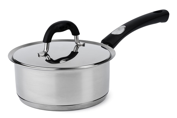 new silver metal stewpan - Монастырская кухня: рисовая каша с малиной, пирожное с черносливом