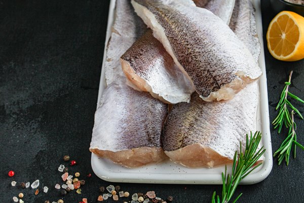raw cod slices - Монастырская кухня: рыбный суп с кальмаром, запеканка с рыбой, салат овощной с винным уксусом