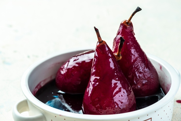 ripe pears poached in red wine glaze christmas festive food - Винный соус