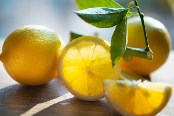 cristina anne costello 4jsmbl30x a unsplash - Лимонное желе с фруктами