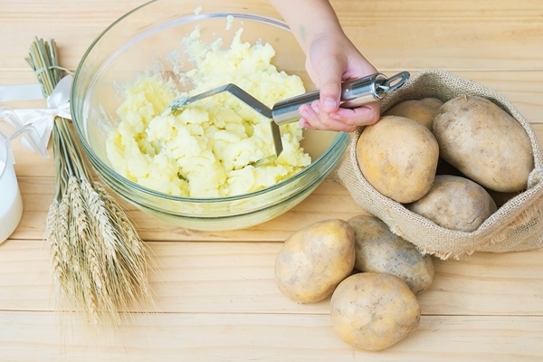 mashed potato preparation - Пюре с одуванчиком