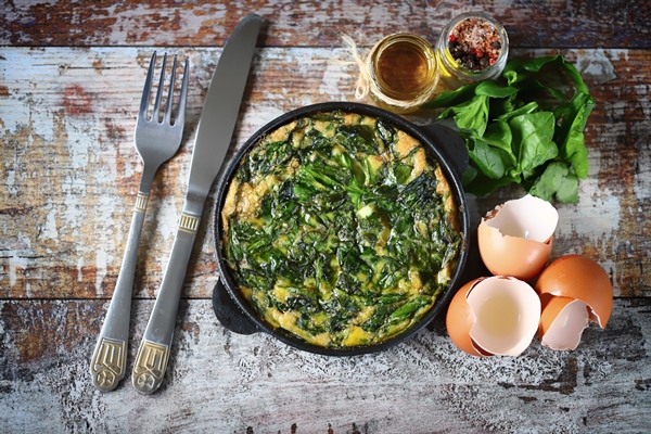 omelet with spinach healthy food the keto diet 1 - Лебеда с яйцом по-азербайджански