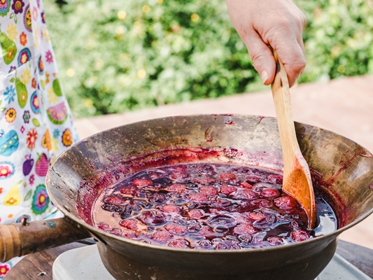 old copper pan wooden spoon and plum jam - Сливовое варенье с орехами