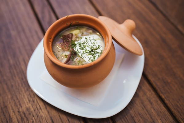 mushroom soup in a clay pot - Грибной суп с соленьями в горшочках