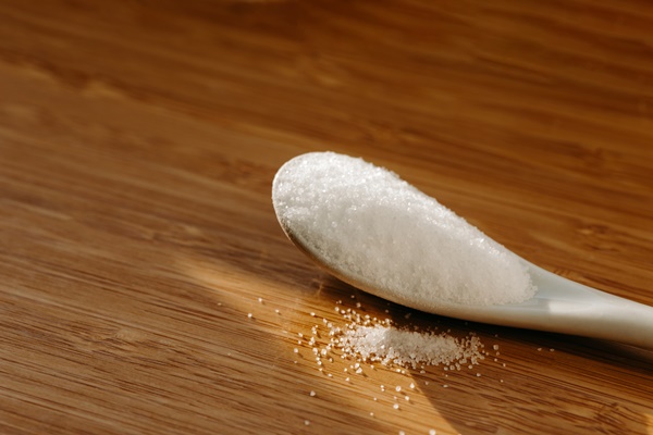 salt on a spoon difficult to salt because of the war - Оладьи из картофельных очистков