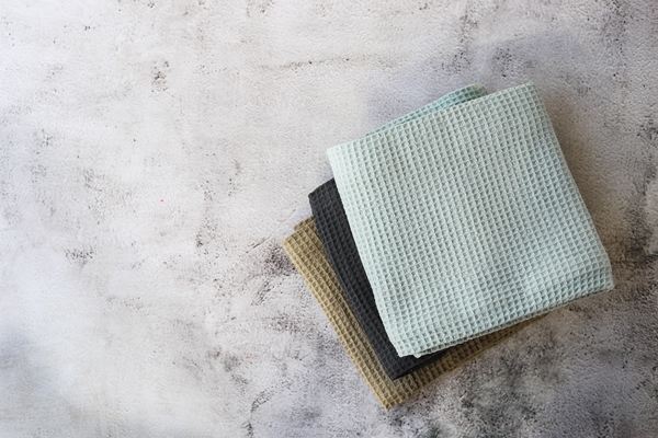 stack kitchen cotton towels on gray background - Технология хранения просфор