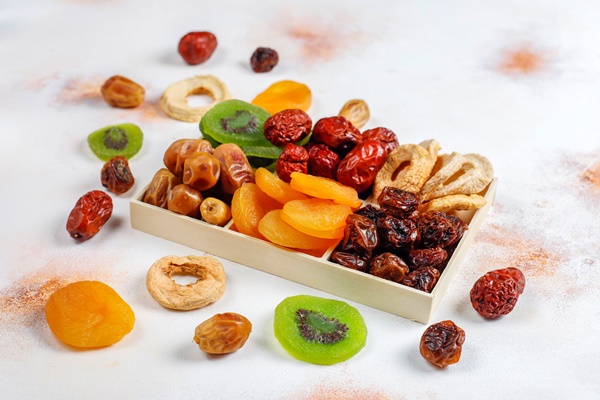 dried organic fruits assortment - Злаковые батончики
