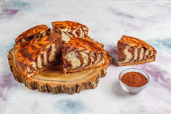 homemade delicious zebra marble cake - Торт "Зебра"