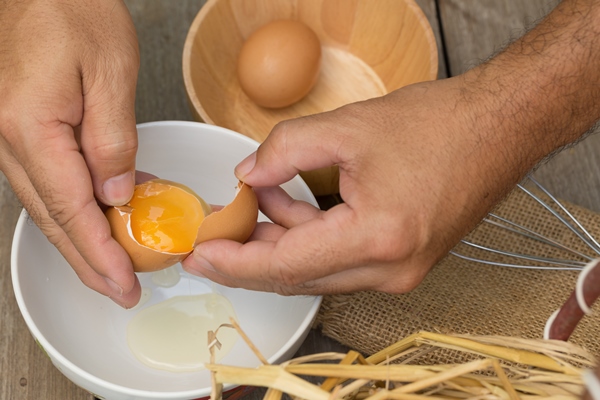 scrambled eggs preparation - Секреты приготовления яиц всмятку, "в мешочек" и вкрутую. Пошаговая инструкция