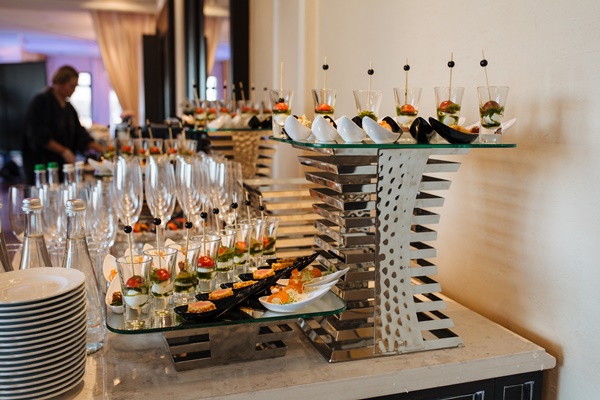 variety assortment of different luxury food snacks and appetizers concept of decorated catering banquet set on a party event celebration - Рекомендации по расчёту банкетных блюд и напитков