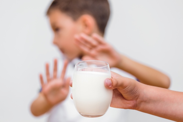 kid refusing to drink milk lactose intolerance - Углеводная питательность рациона