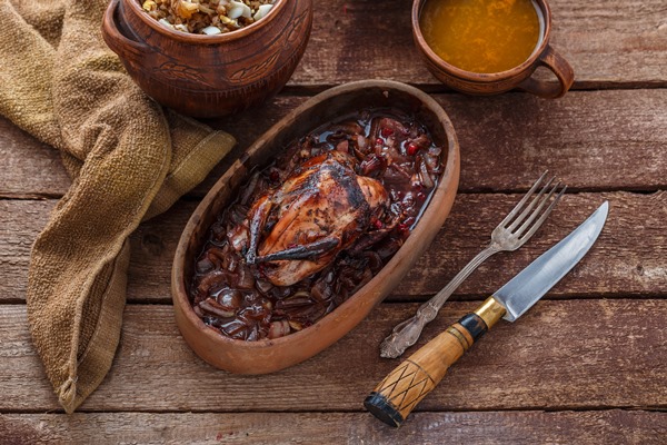 roasted hazel grouse meat with buckweat porridge and cranberry sauce - Святочные кулинарные традиции. Гусь с яблоками