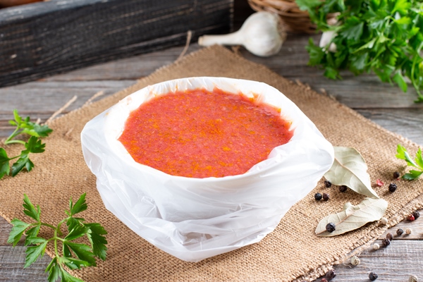 frozen soup in a container frozen food food storage - Монастырский концентрированный бульон, постный стол