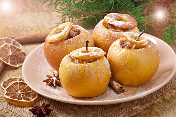 baked apples with honey and nuts - Пунш безалкогольный