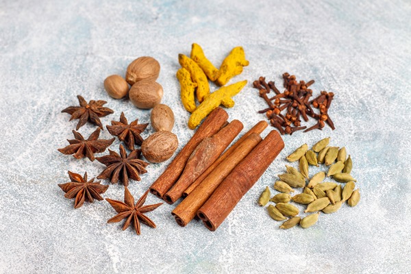 assortment of winter spices 4 - Марципановый штоллен