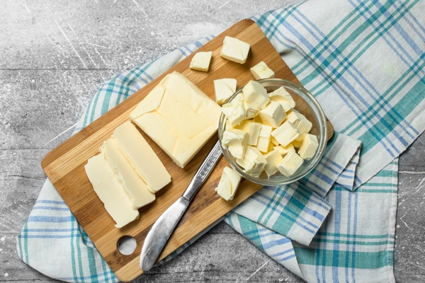 butter with a napkin - Картофель отварной в молоке (школьное питание)