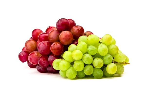 green and red grape isolated on white - Фруктовая ёлка