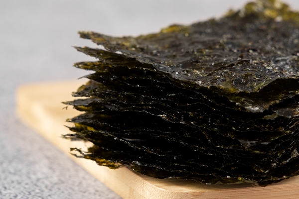 high angle delicious seaweed for eating - Суп картофельный с ламинарией и яйцом (школьное питание)