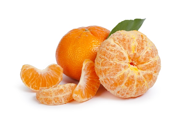 mandarin isolated on white background - Фруктовая ёлка