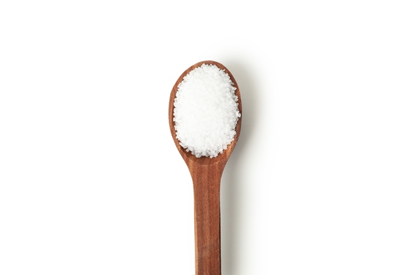 wooden spoon with salt isolated on white b - Суп молочный с макаронными изделиями (школьное питание)