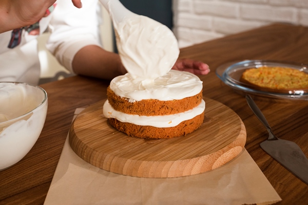 hand decoration cake with cream - Морковный торт