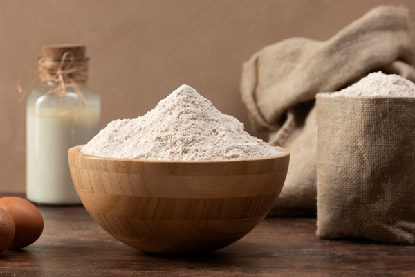 ingredient bags full of flour 1 - Луковые кольца