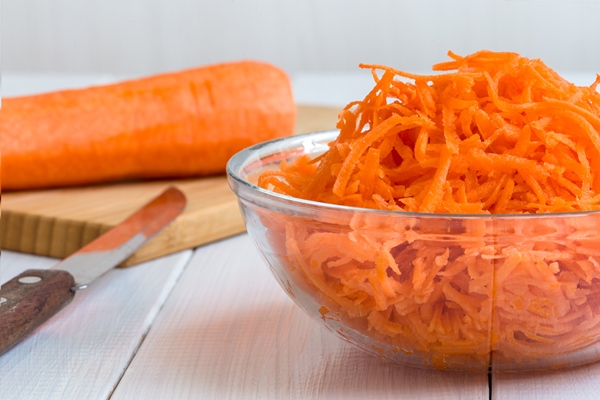 picture with grated carrots 1 - Морковный торт