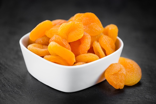 slate slab with dried apricots - Компот из кураги (школьное питание)