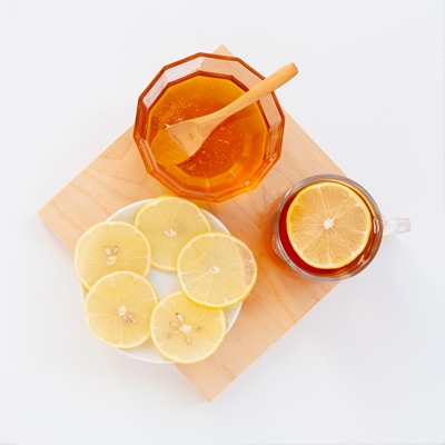 Чай с лимоном и мёдом (школьное питание)