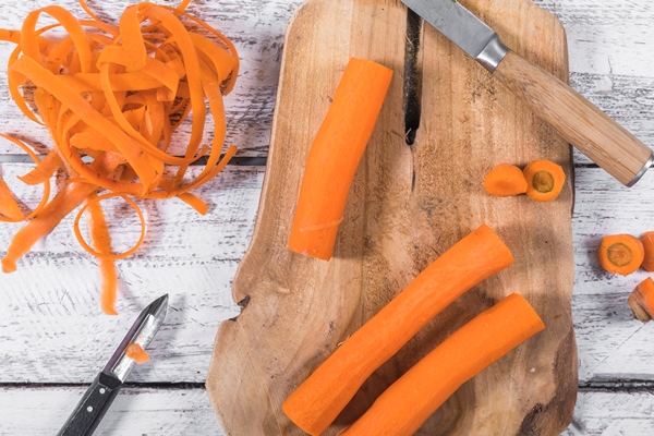 grating carrots - Борканник