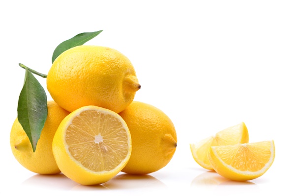 lemon fruits with leaf isolated - Борщ в мультиварке
