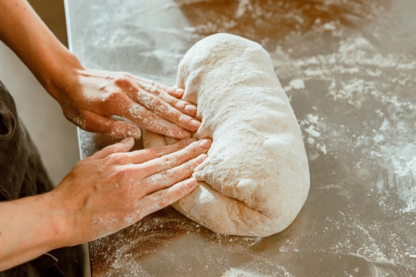 aker apron kneads raw dough made wheat flour contemporary shop - Ватрушки с творогом