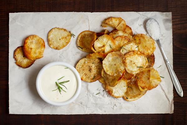 arrangement delicious cassava chips - Картофель, жаренный кружочками