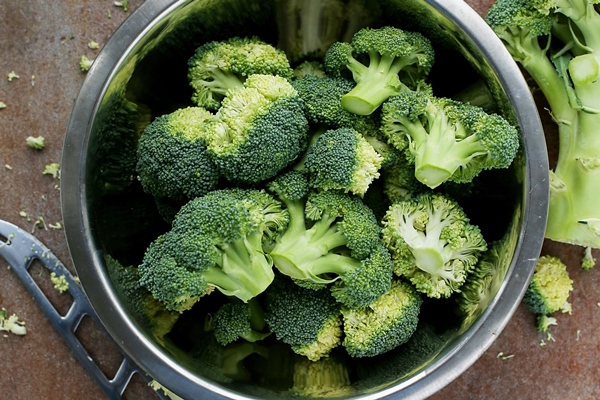 fresh broccoli vegetables - Паста с брокколи