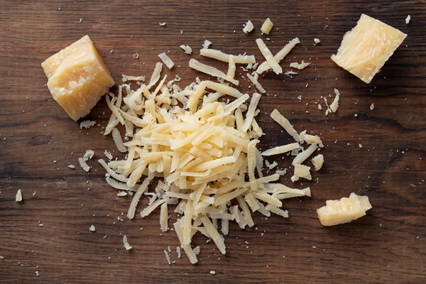 heap grated parmesan - Начинка для блинчиков "Четыре сыра"