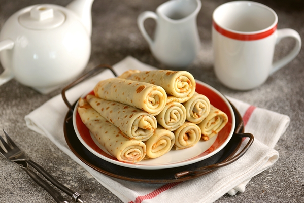 homemade thin pancakes with sweet cream - Форшмак для блинчиков