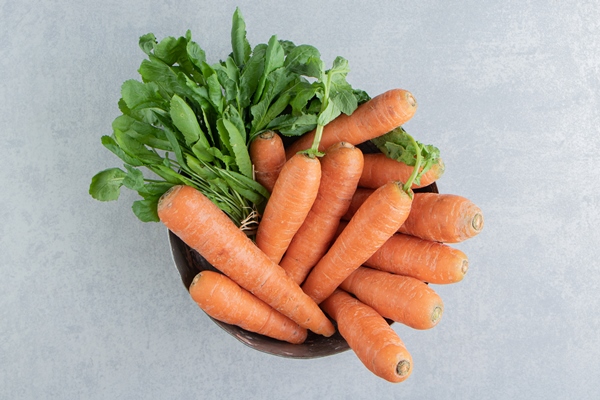 stack carrots bowl marble - Салат "Оливье" с кальмарами