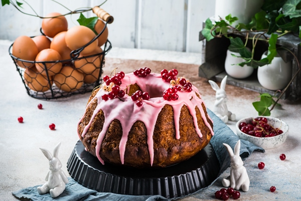 easter cake kulich cake traditional babka cake for celebration easter concept panettone - Пасхальные рецепты