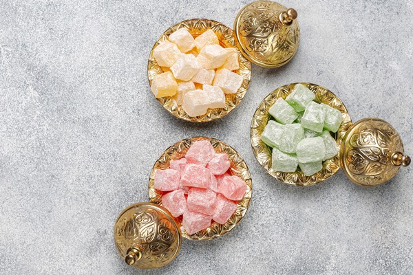 eastern sweets turkish delight lokum with nuts top view - Рахат-лукум