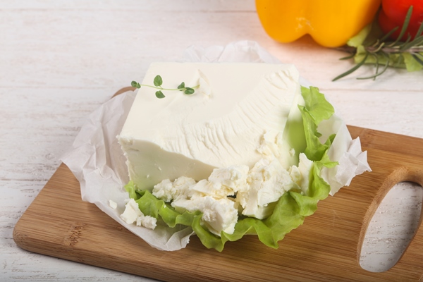 greek feta cheese - Настурция в кулинарии: соус из семян и листьев