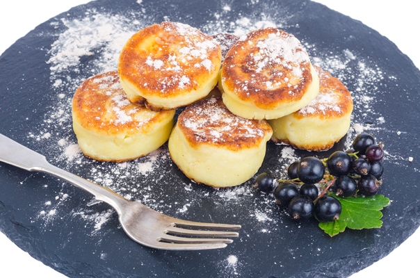 milk protein dishes curd cheese pancakes - Постные сырники из тофу и банана