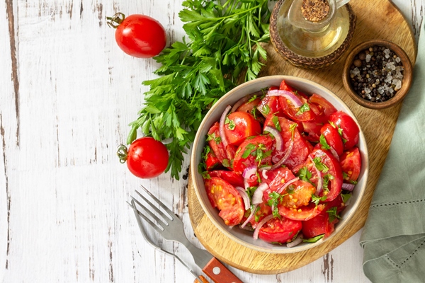 summer snack lunch fresh tomato salad with onions herbs olive oil - Салат из томатов