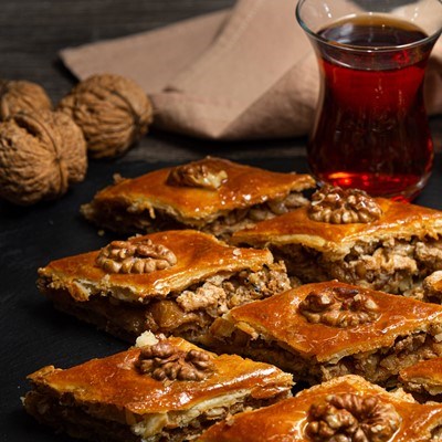 Пахлава постная с корицей и лимоном