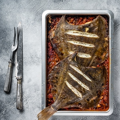 Камбала тушёная