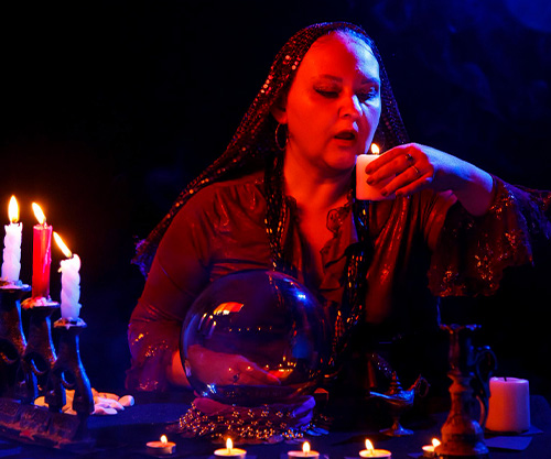 Деятельность колдунов и шарлатанов может стать легальной