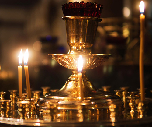 Вода и огонь. О двух народных традициях Великого четверга